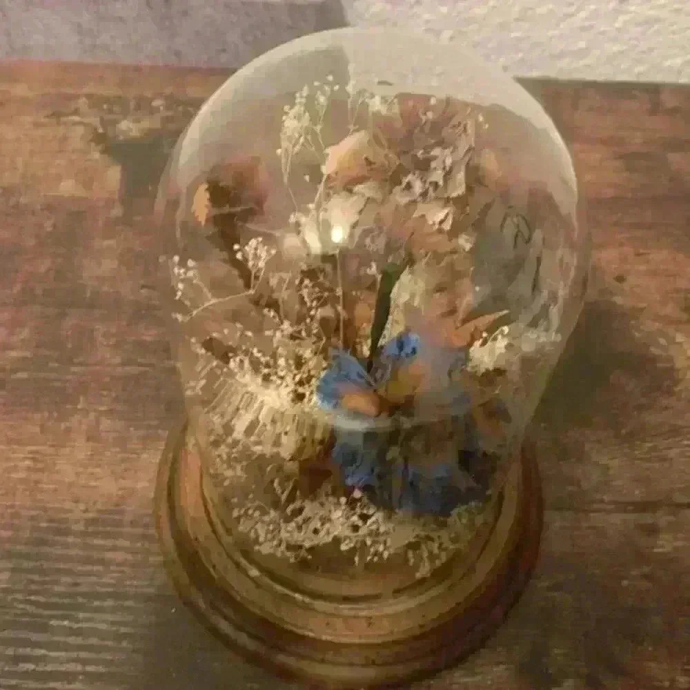 Decor item - Picture 2 of 2